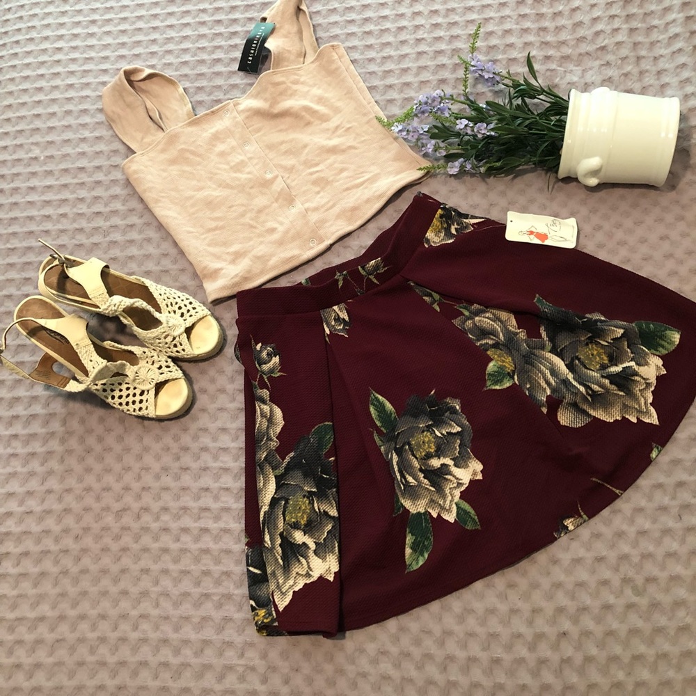 ‼️NEW‼️ TBetty Burgundy with floral design skirt